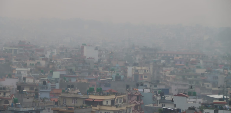 सुक्खाले बढायो डढेलो र प्रदूषण