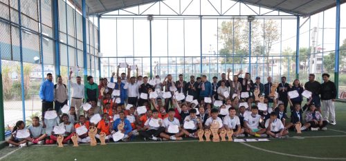 खुला विद्यालयस्तरीय हक्कीमा श्री कालिकालाई दोहोरो उपाधि