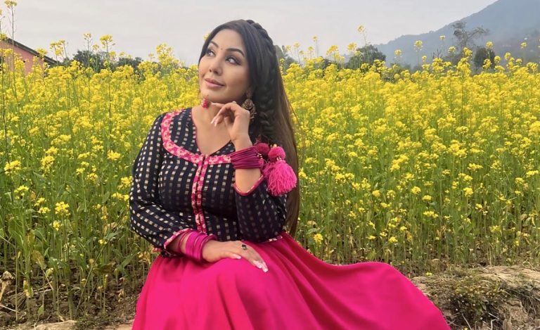 पुरानो अन्तर्वार्ता भाइरल भएपछि करिश्मा असन्तुष्ट, ‘सम्बन्ध’ बारे के भनेकी थिइन् ?