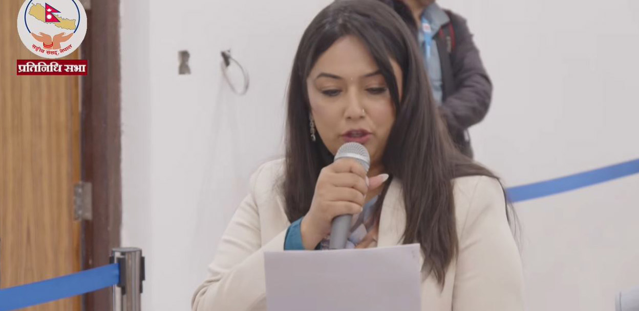 संसद्‌मा खुश्बु ओलीको प्रश्न : सरकारले ऋण लिन किन हतार गरेको ?