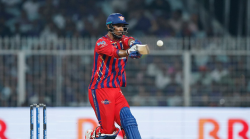 मुकुल चौधरीको शानदार ब्याटिङमा लखनउको रोमाञ्चक जित