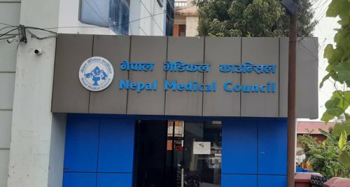 रसुवा बाढी : उपचारमा जुट्न चाहने चिकित्सकले अस्थायी दर्ता लिन पाउने