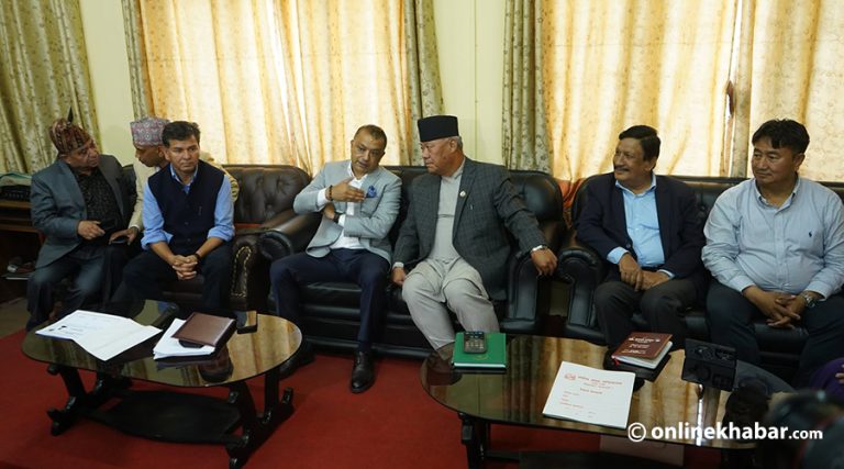 कांग्रेस संसदीय दलको बैठक सुरु