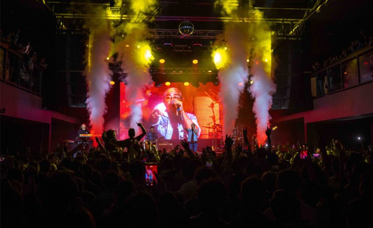 पृथ्वीको उत्तरी कुनामा कन्सर्ट सकेर घर फर्कियो ‘नेपथ्य’ (तस्वीर)