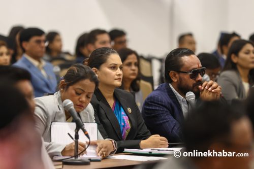 प्रतिनिधिसभा र राष्ट्रिय सभा बैठक बस्दै