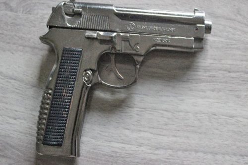 कपिलवस्तुमा पेस्तोलसहित एक युवक पक्राउ