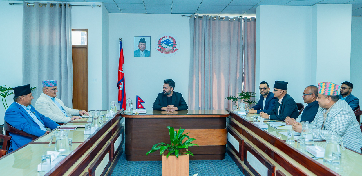 सत्ता संरचना बदलिएपछि पहिलोपटक प्रधानमन्त्री–मुख्यमन्त्रीबीच सौहार्द्ध संवाद