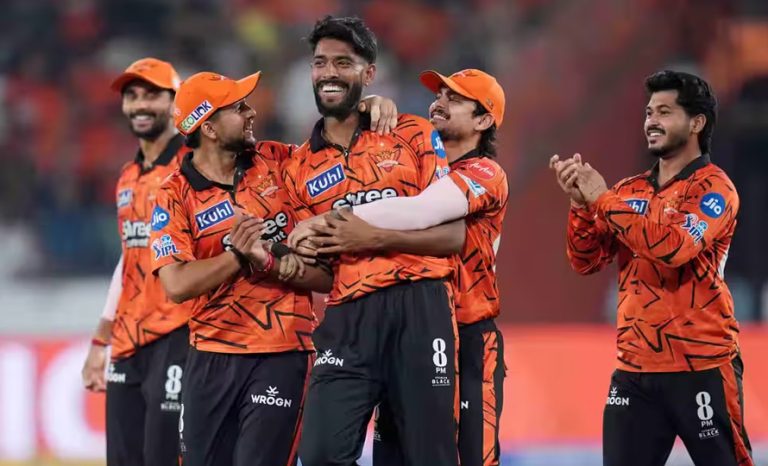 आईपीएल डेब्यूको पहिलो ओभरमै तीन विकेट लिएर चम्किएका प्रफुल हिंगे