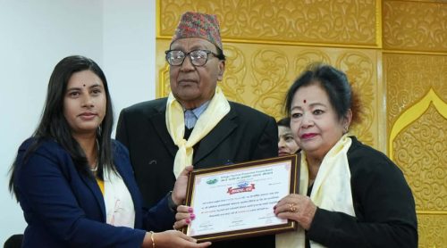 यस वर्षको डा. सुरेन्द्रभक्त प्रधानाङ्ग पर्यटन पुरस्कार पत्रकार ढुंगानालाई