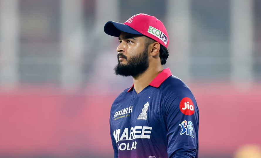 ड्रेसिङ रुममा भेप प्रयोगपछि रियान पराग कारबाहीमा