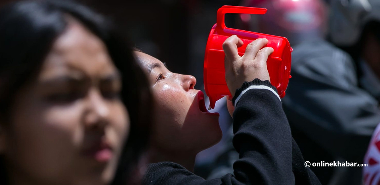 ‘आउनुस्, सर्वत पिएर जानुहोस्’ (तस्वीरहरू)