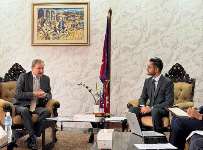 नेपालको शैक्षिक र खेलकुद क्षेत्रमा सहयोग गर्न बेलायत उत्सुक