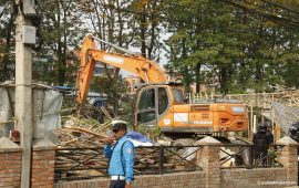 खाली गरियो थापाथलीको बस्ती, गैरीगाउँमा पनि आजै डोजर जाने