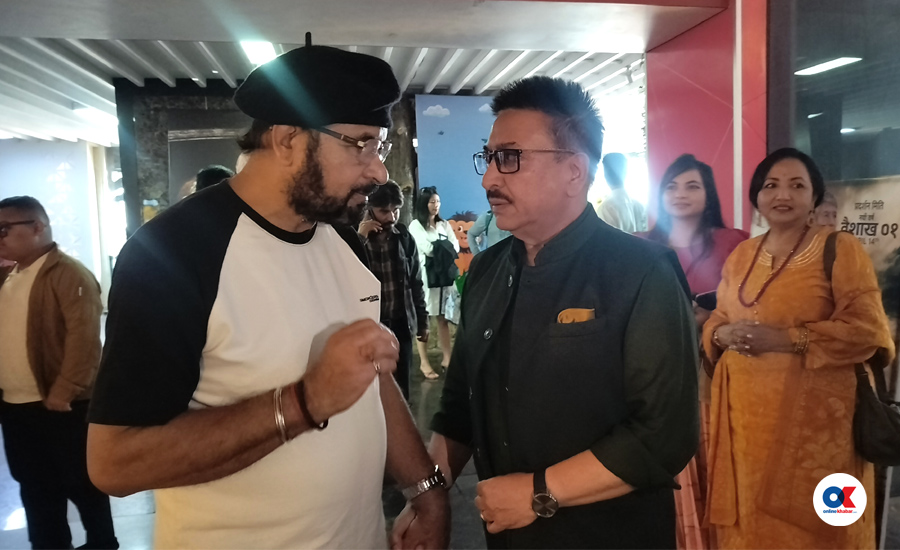 ‘पहाड’ को विशेष शोमा सेलिब्रेटी प्रतिक्रिया कस्तो छ ?