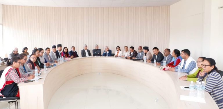 एमाले संसदीय दलको नेता छान्न निर्वाचन, बादल र सुहाङबीच प्रतिस्पर्धा