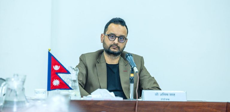 संविधान संशोधन : एजेन्डा तय गर्न सरकार र प्रमुख प्रतिपक्षी छुट्टाछुट्टै क्रियाशील