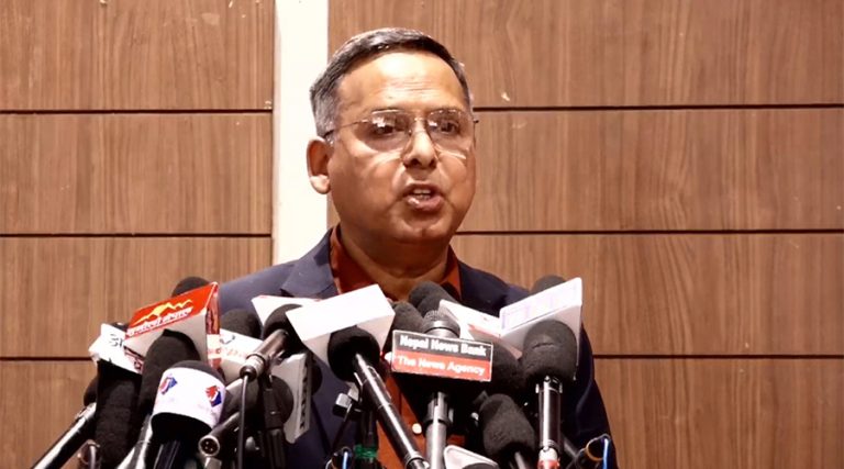 का‍ंग्रेस व्यक्तिमुखी होइन, कार्यक्रममुखी बन्नुपर्छ : संविधानविद् अधिकारी