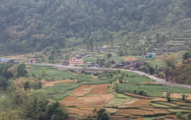 ट्र्याक खुलेको १५ वर्षपछि छिसवाङमा सडक स्तरोन्नति   