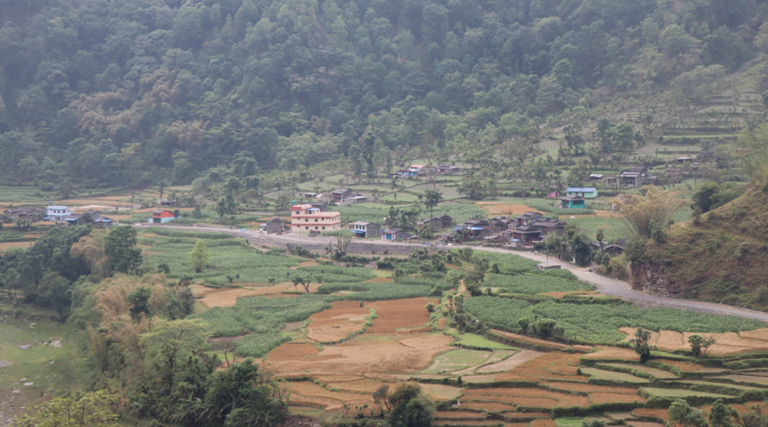 ट्र्याक खुलेको १५ वर्षपछि छिसवाङमा सडक स्तरोन्नति   
