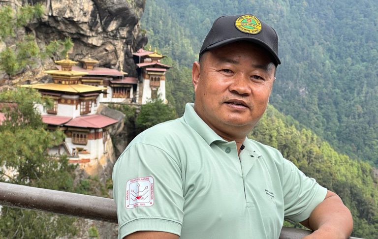 चितवन राष्ट्रिय निकुञ्जको प्रमुख संरक्षण अधिकृतमा दिल पुन