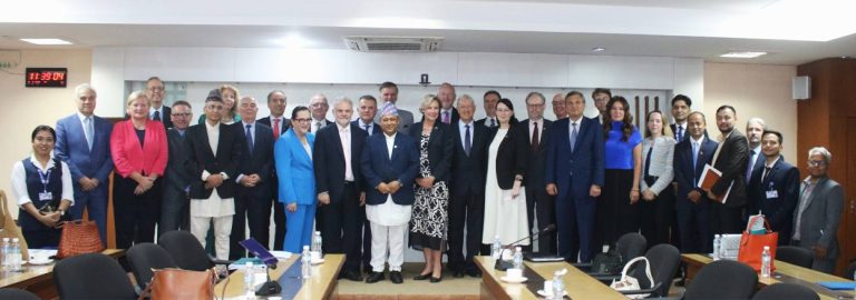 नेपालको हवाई क्षेत्रलाई ईयूको कालोसूचीबाट हटाउन परराष्ट्रमन्त्री खनालको आग्रह