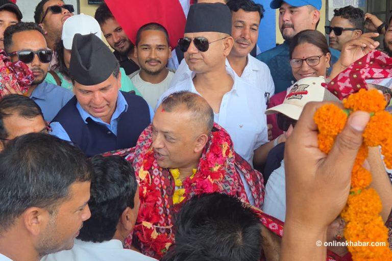 प्रदेशस्तरीय भेलालाई सम्बोधन गर्न धनगढीमा गगन थापा