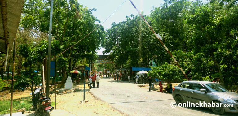 गौरीफन्टा नाका सुनसान, राजस्व संकलनमा गिरावट