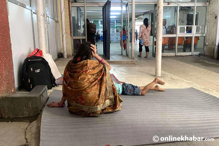 निजी अस्पतालमा स्वास्थ्य बीमा सेवा कटौती
