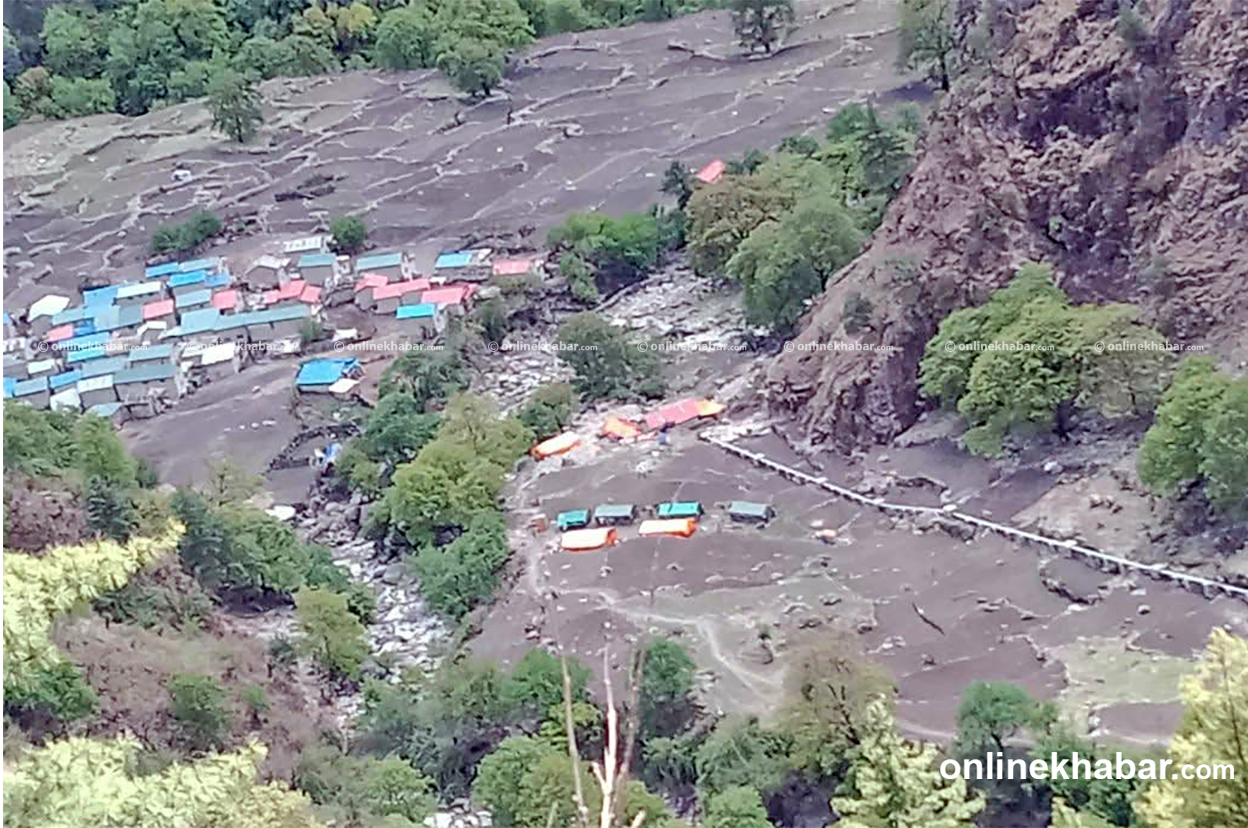हुम्लाको नेप्का गाउँमा बाढीले स्कुल र गोठहरु बगायो, भेँडाबाख्रा र खेतीयोग्य जग्गामा पनि क्षति