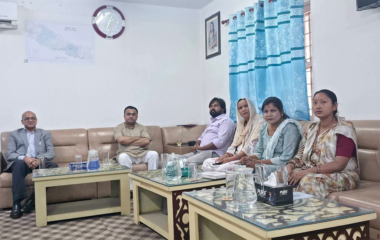 मधेशका मुख्यमन्त्री यादवको विपक्षमा मतदान गर्न जनमतको ह्वीप