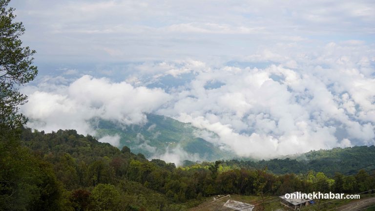 आज काठमाडौंसहित पूर्वी भागमा वर्षाको सम्भावना, पश्चिममा तातो लहर