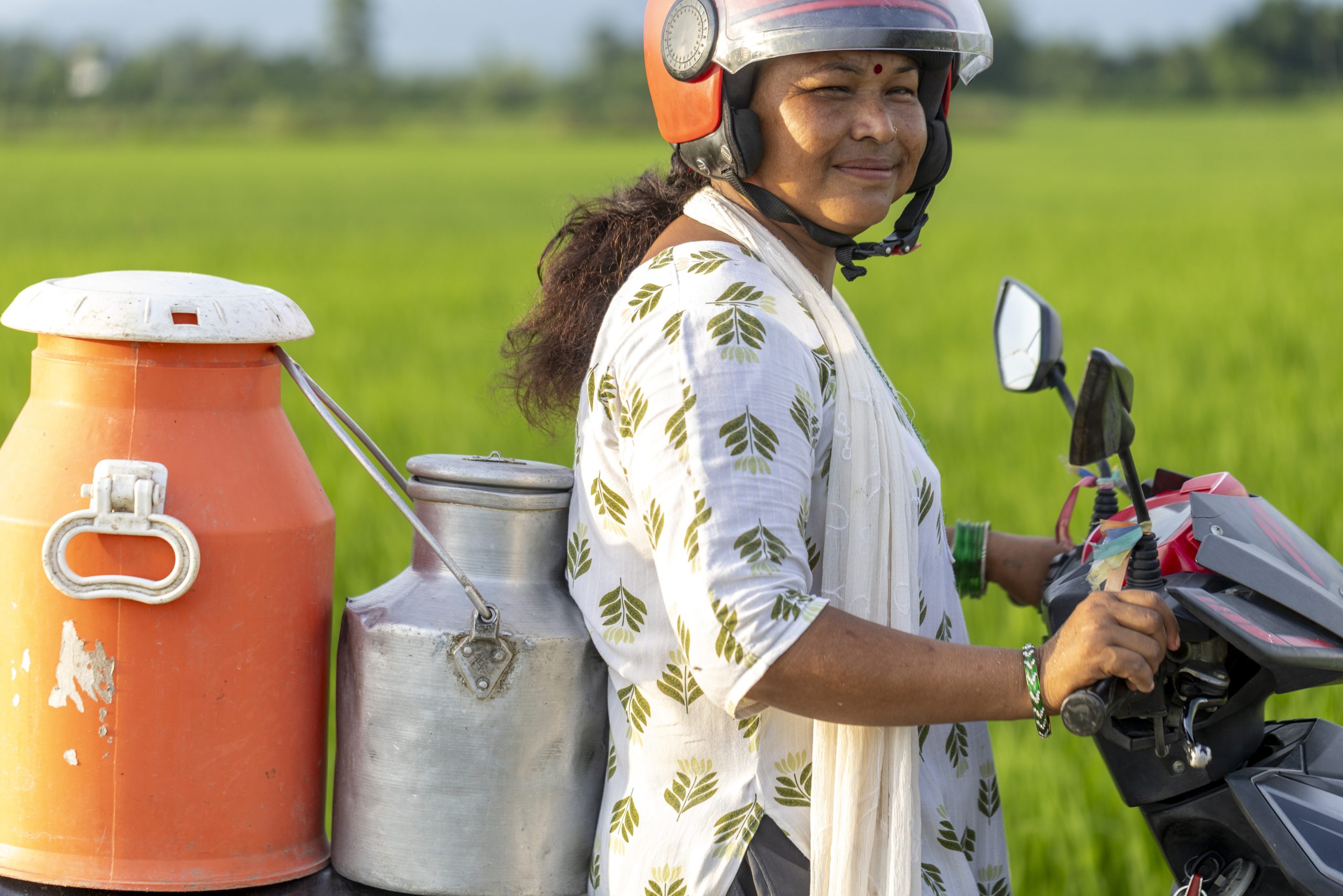 बिजुलीसँगै जोडियो सिप र बजार, बढ्यो मधेसका महिलाको आम्दानी