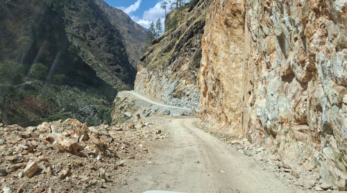कर्णाली करिडोरको १२३ किलोमिटर सडक कालोपत्र हुँदै
