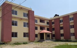 मलंगवा नगरपालिकाले चार करोड खर्च गरेर बनाएको भवन अलपत्र