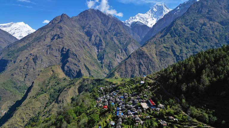 नारच्याङ लेकगाउँ : मगर संस्कृति र प्रकृतिको संगम