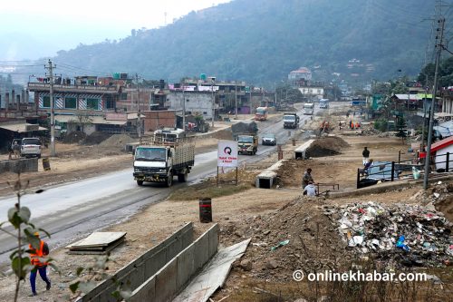 चर्को मूल्यवृद्धि र निर्माण सामग्री अभावले रोकियो नागढुंगा-मुग्लिन सडक विस्तार