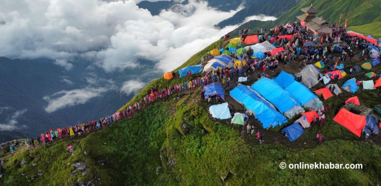 बडिमालिका जाने पर्यटक बढे (तस्वीरहरू)