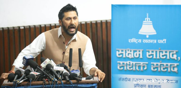 हामी नयाँ छौं तर बेवकुफ छैनौं : रवि लामिछाने