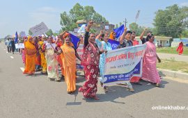 त्रासमा सिरहाका सुकुमवासी : ‘हाम्रो मतले बनेको सरकारले हाम्रै घर भत्काउँछु भन्छ !’