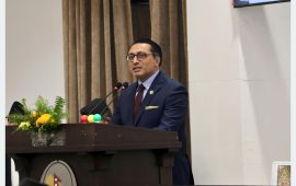 आफ्नै भाषा र दस्तावेज अनुमोदन गराउन अर्को निर्वाचन कुर्नू : अर्थमन्त्री वाग्ले