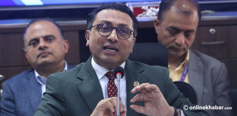 निजी विद्यालयमा लगाइएको ३ प्रतिशत प्रगतिशील कर पनि हो : अर्थमन्त्री वाग्ले