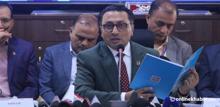 अर्थमन्त्रीको प्रष्टीकरण– बजेट मात्रै ७ प्रतिशत आर्थिक वृद्धिदरको मुख्य आधार होइन