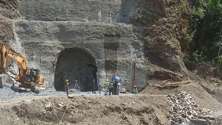 तल्लो सेती जलविद्युत् आयोजनाको प्रवेश सुरुङ निर्माण सुरु