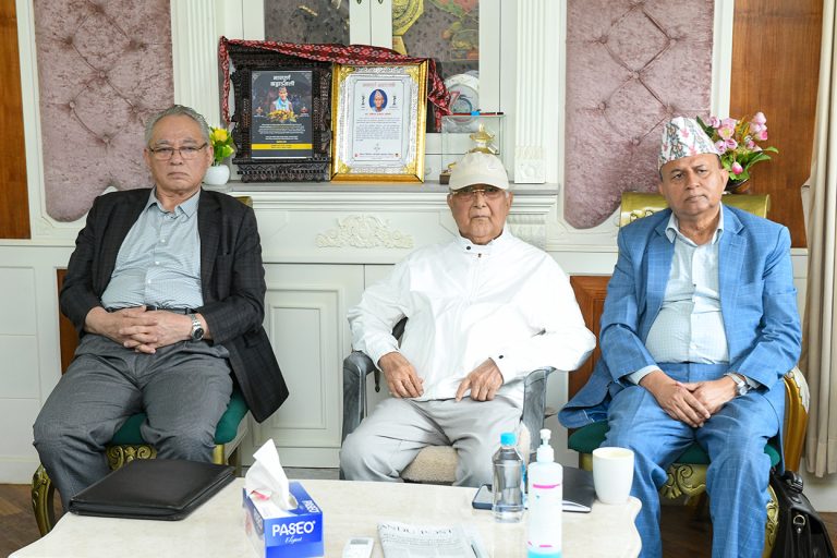 एमाले सचिवालय बैठक सुरु, ओलीले जवाफ दिने