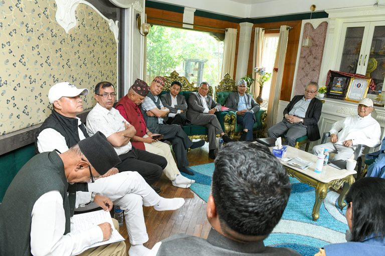 पार्टी पुनर्गठनसम्बन्धी सुझाव तयार पार्न एमालेले बनायो कार्यदल