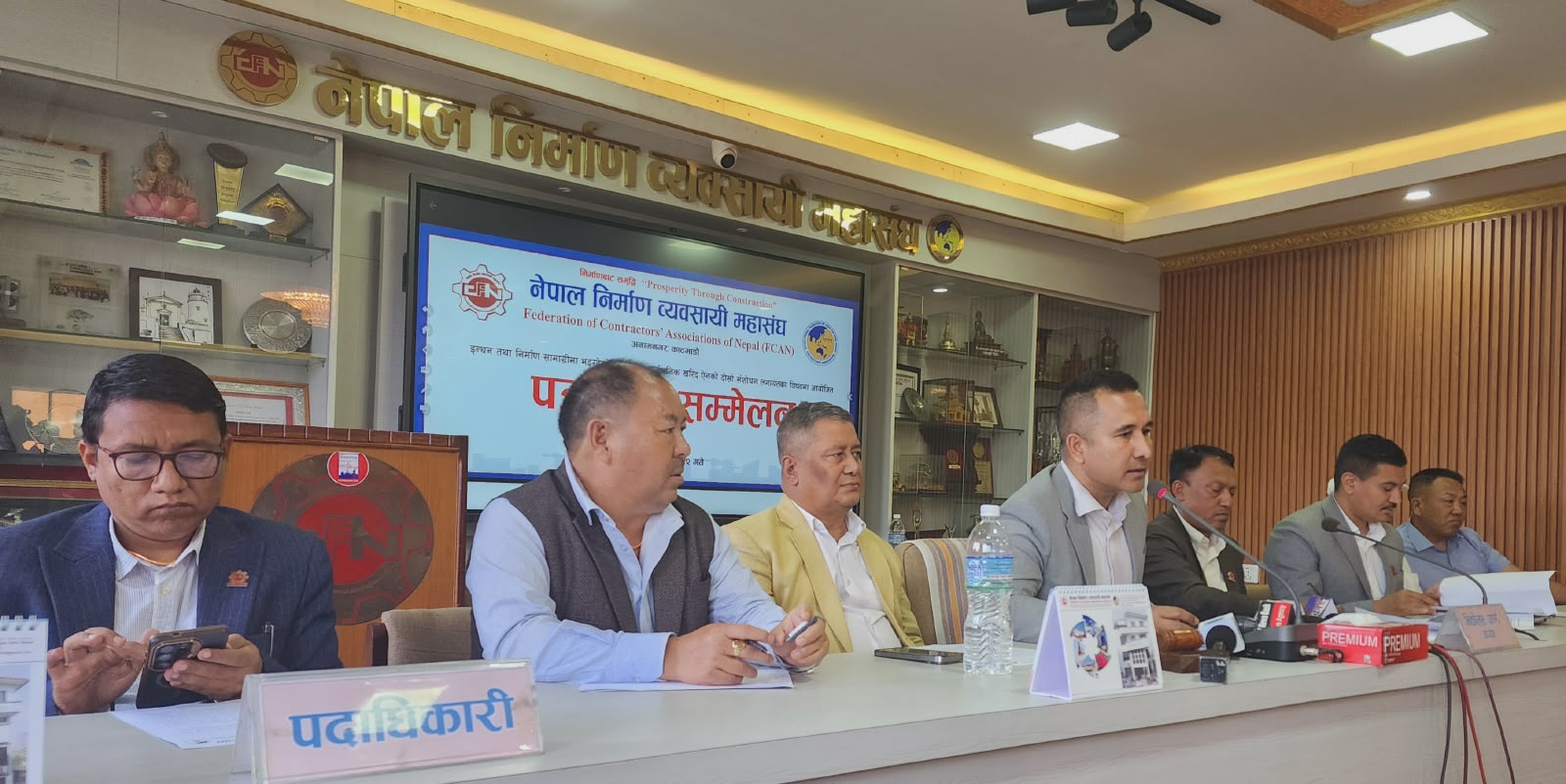 आन्दोलन तयारीमा निर्माण व्यवसायी, मूल्य समायोजन गर्न एक साता अल्टिमेटम