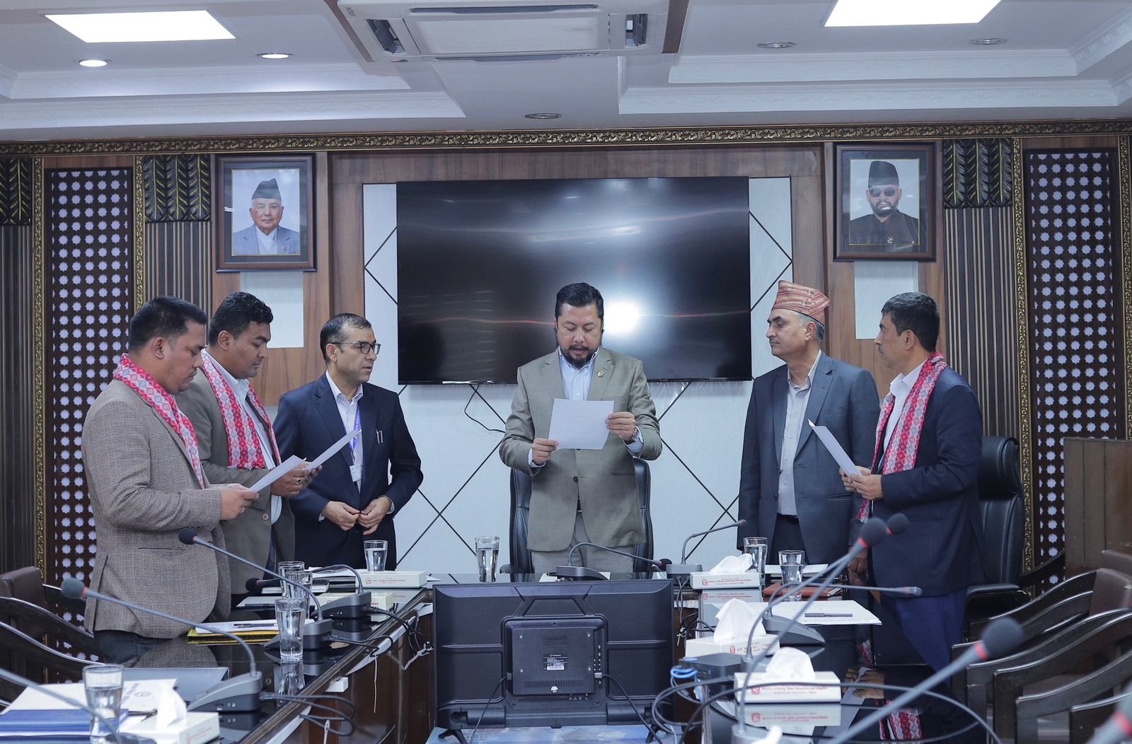 विद्युत् प्राधिकरणमा दुई सञ्चालक नियुक्त