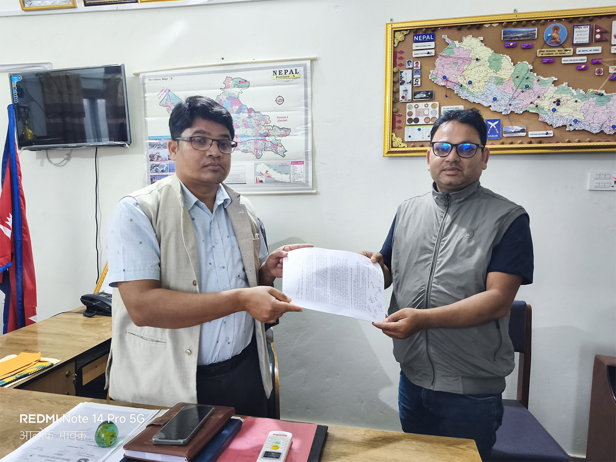 सुकुमवासीको उचित व्यवस्थापनविना डोजर चल्दैन : गढवा गाउँपालिका अध्यक्ष पोख्रेल