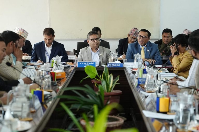 कर्णालीबाट हाम्रा सांसद छैनन्, तर त्यहीँ ठूलो बजेट हाल्दैछौं : अर्थमन्त्री वाग्ले