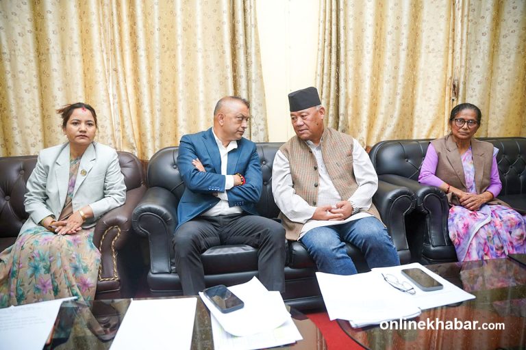 कांग्रेस संसदीय दलको बैठक बस्दै